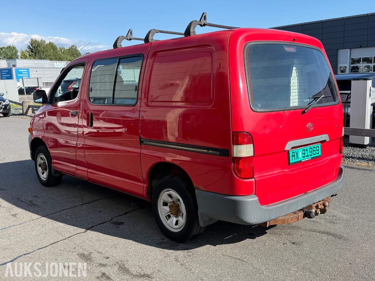 2006 Toyota HiAce 2.5-102 D 4WD, 203000km