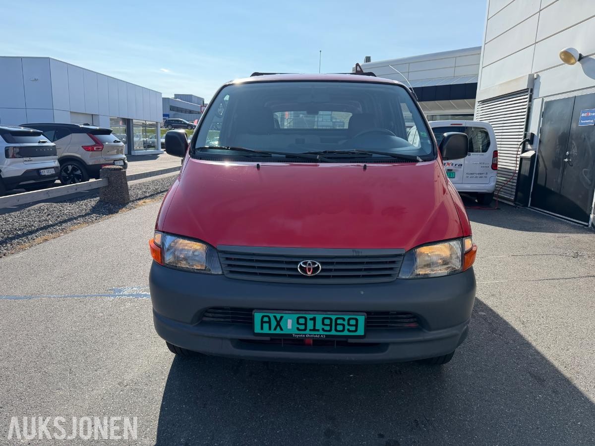 2006 Toyota HiAce 2.5-102 D 4WD, 203000km
