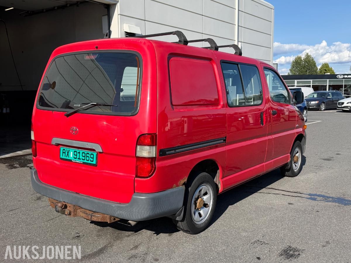 2006 Toyota HiAce 2.5-102 D 4WD, 203000km