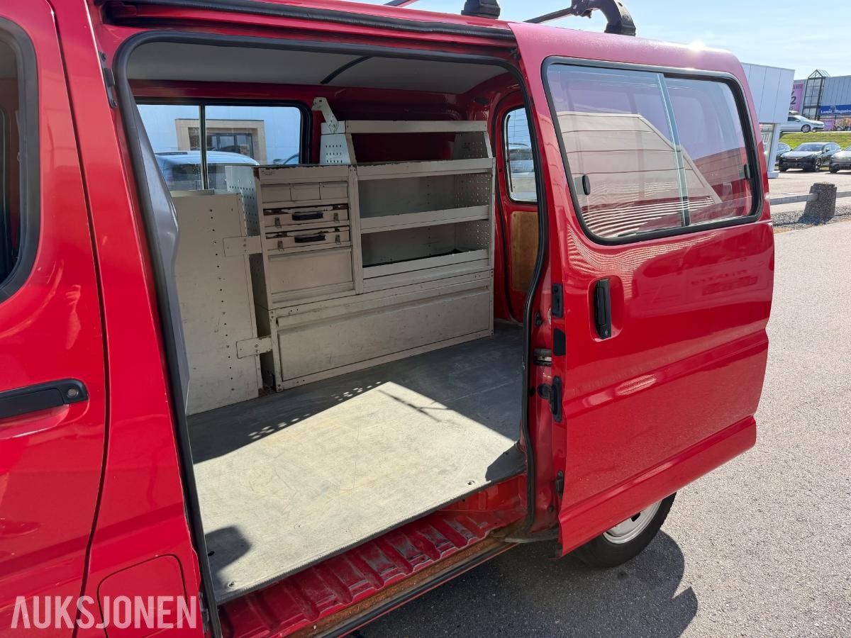 2006 Toyota HiAce 2.5-102 D 4WD, 203000km