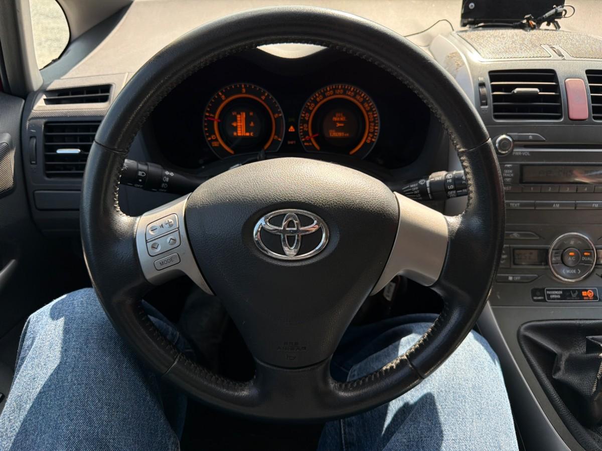 2008 Toyota AURIS 1.4-90 D, Manuell, 120281km, 1 EIER