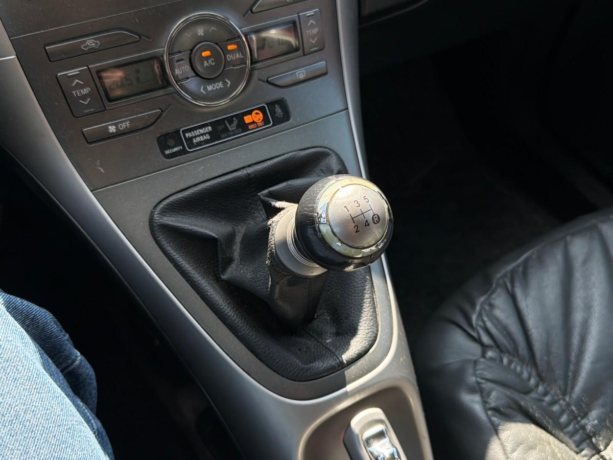 2008 Toyota AURIS 1.4-90 D, Manuell, 120281km, 1 EIER