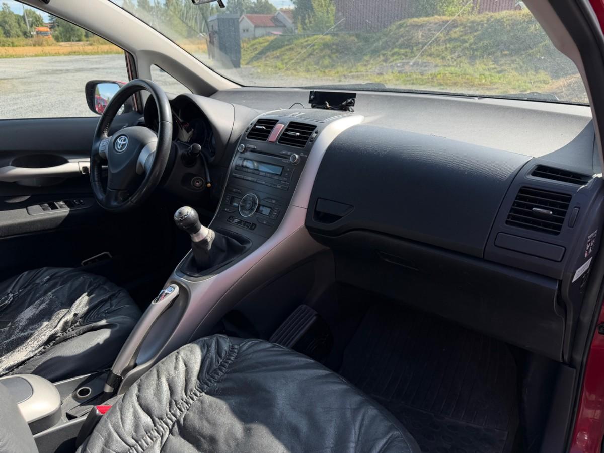 2008 Toyota AURIS 1.4-90 D, Manuell, 120281km, 1 EIER