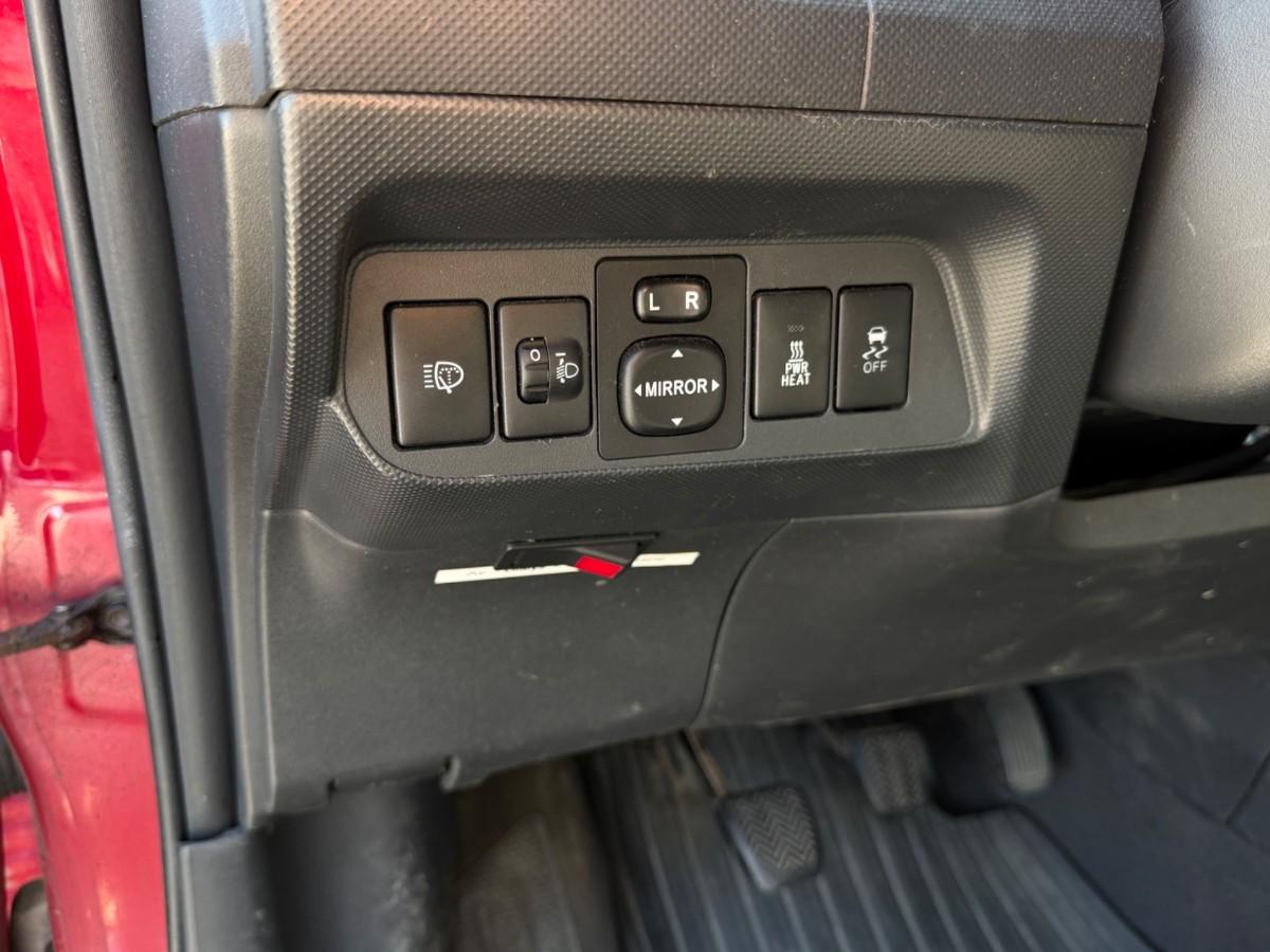 2008 Toyota AURIS 1.4-90 D, Manuell, 120281km, 1 EIER