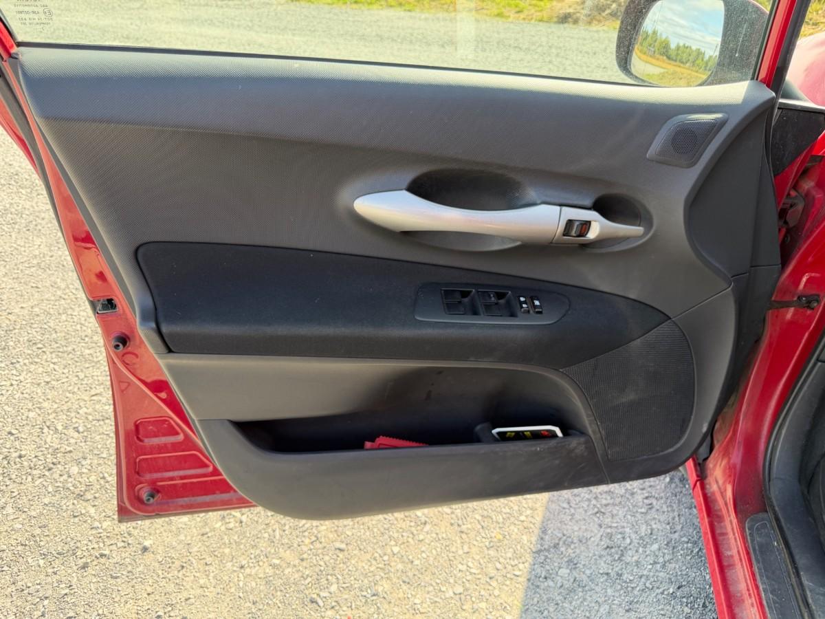 2008 Toyota AURIS 1.4-90 D, Manuell, 120281km, 1 EIER