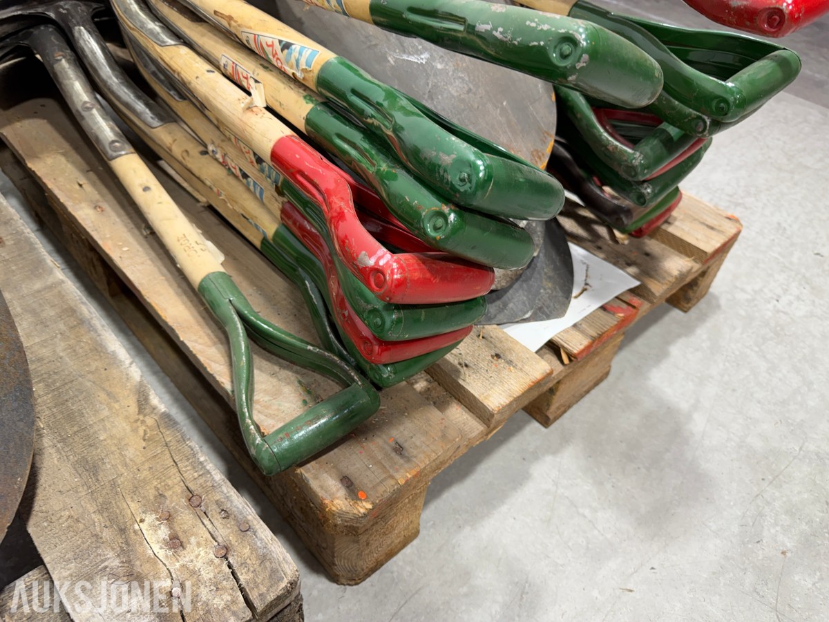 Stort parti spader og hakker – ca. 90 stk