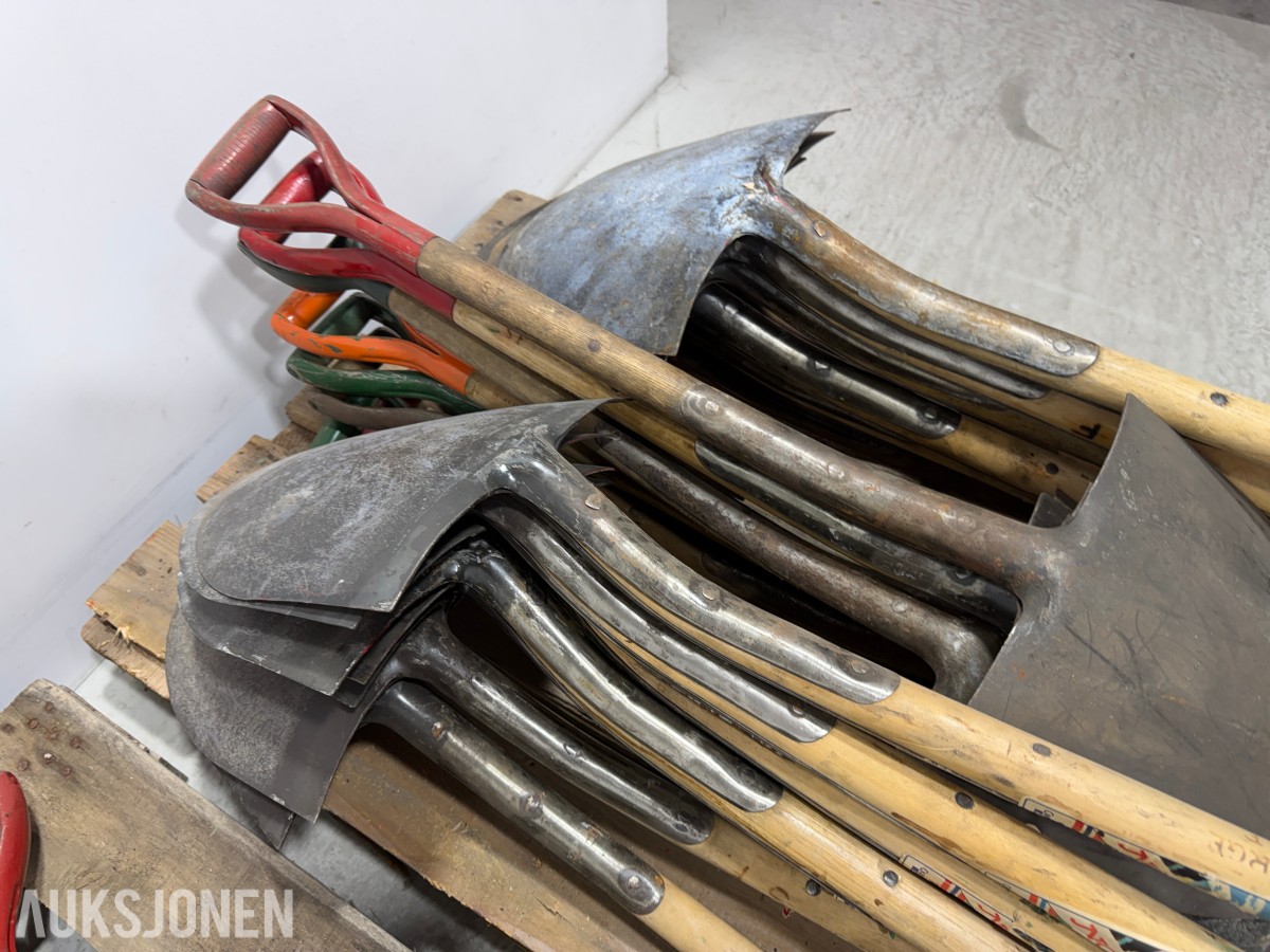 Stort parti spader og hakker – ca. 90 stk