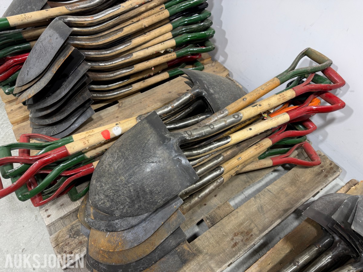 Stort parti spader og hakker – ca. 90 stk