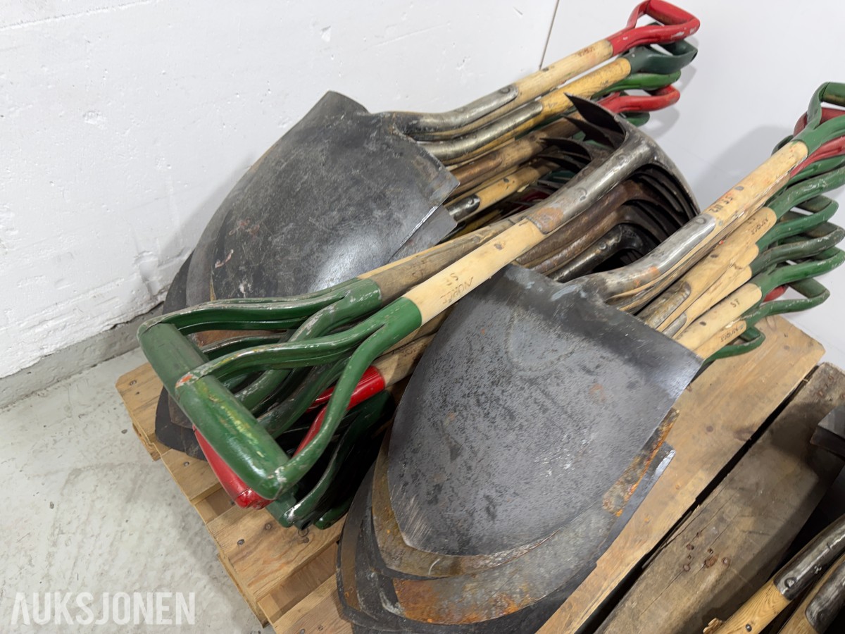 Stort parti spader og hakker – ca. 90 stk