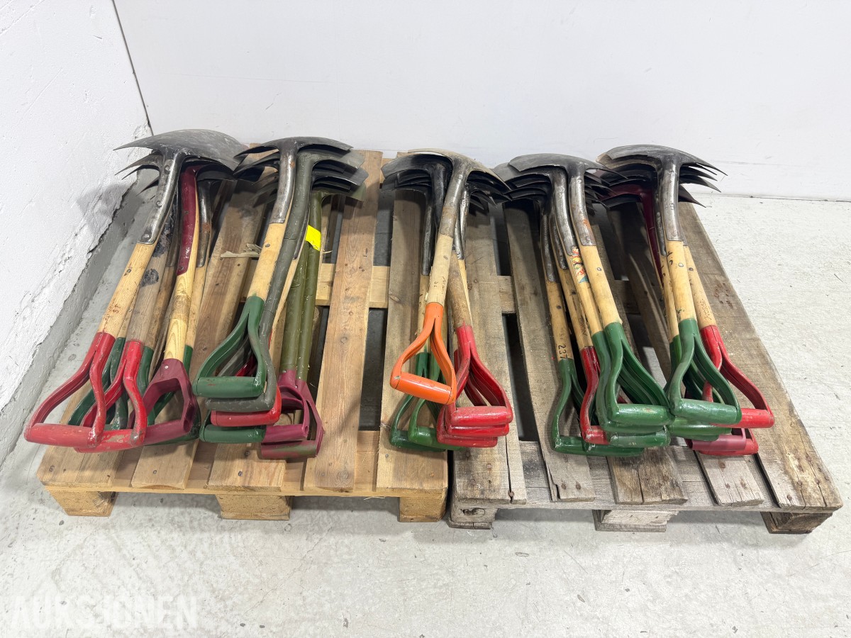 Parti med ca. 30 spader – Norge / SF