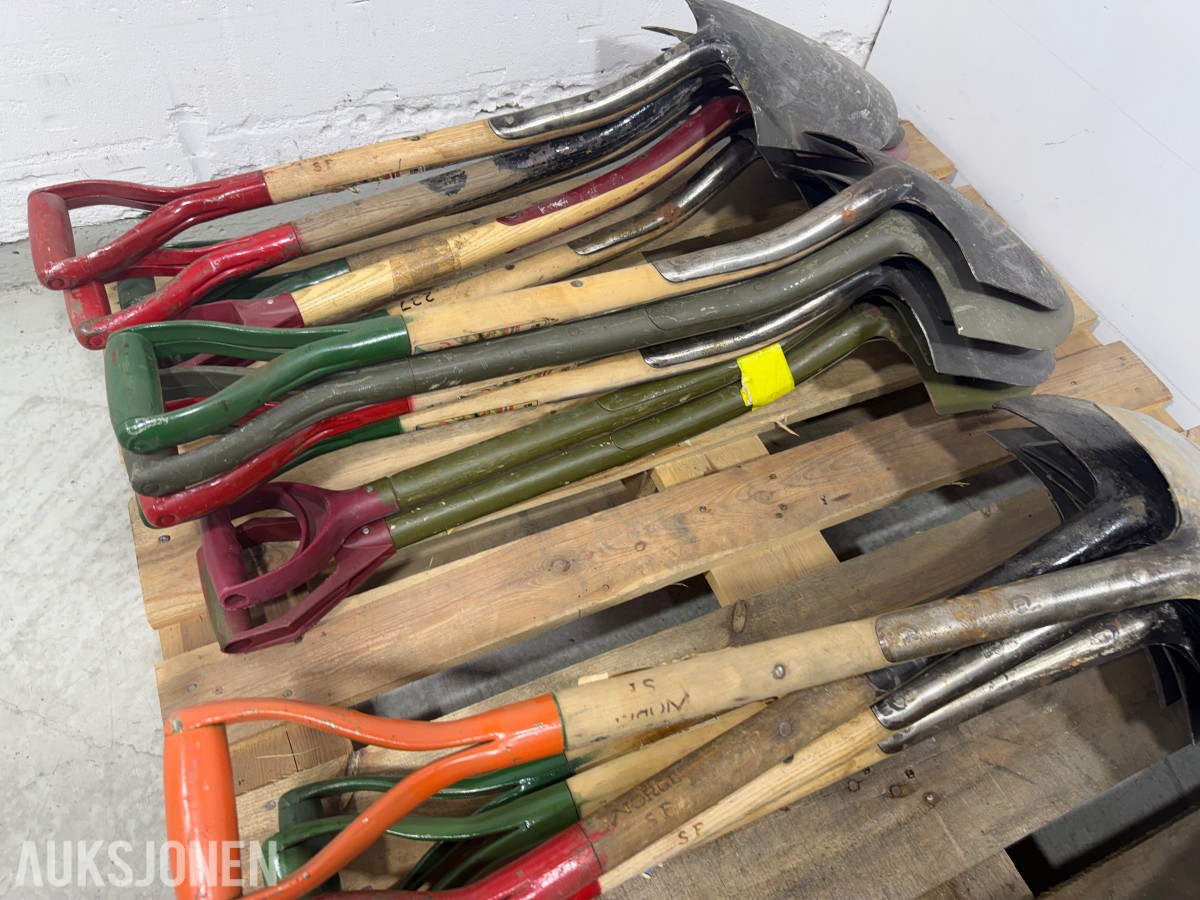 Parti med ca. 30 spader – Norge / SF
