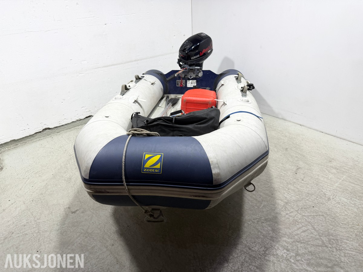 Zodiac C310S båt med 9,9 HK motor