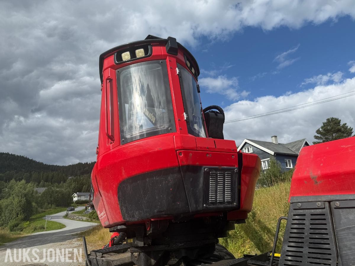 2018 Komatsu 911 Hogstmaskin 1 eier 14855Timer C123 Aggregat