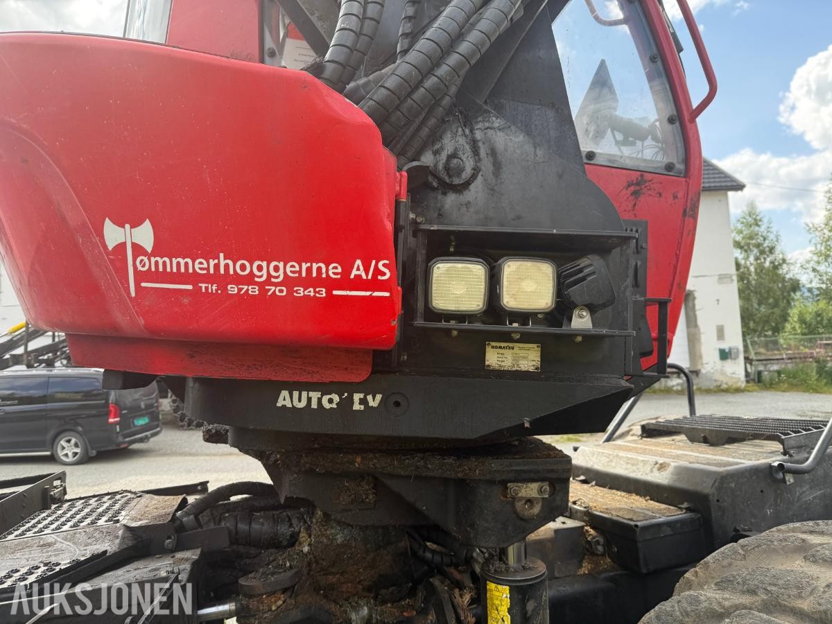 2018 Komatsu 911 Hogstmaskin 1 eier 14855Timer C123 Aggregat