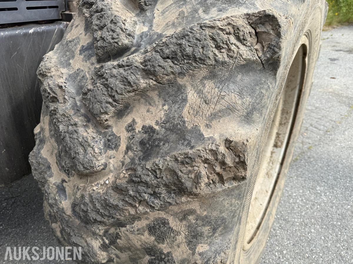 2018 Komatsu 911 Hogstmaskin 1 eier 14855Timer C123 Aggregat