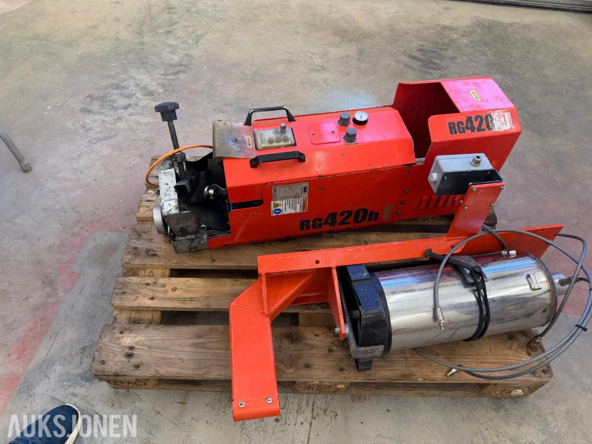 2018 Sandvik Komplett RG420H slipemaskin