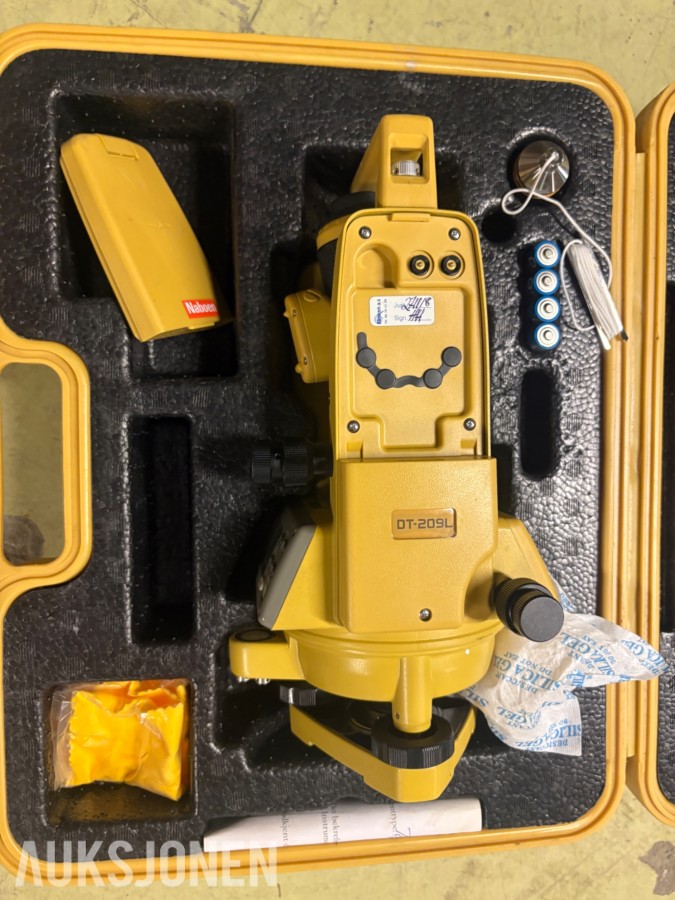 Topcon DT-209L digital laserteodolitt med transportkoffert