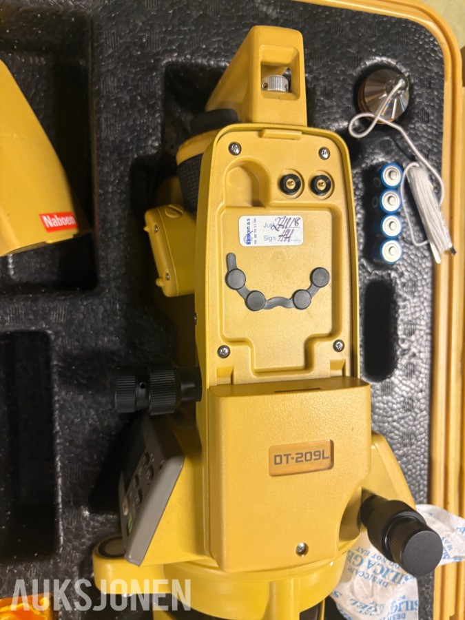 Topcon DT-209L digital laserteodolitt med transportkoffert