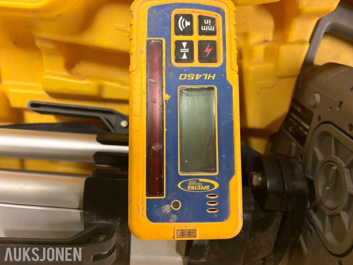 Spectra Precision LL300N rotasjonslaser med HL450 lasermottaker