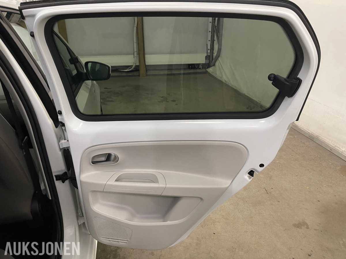 2014 Volkswagen E-UP! *INGEN MINSTEPRIS* EN EIER NAVI VARME I FRONTRUTEN