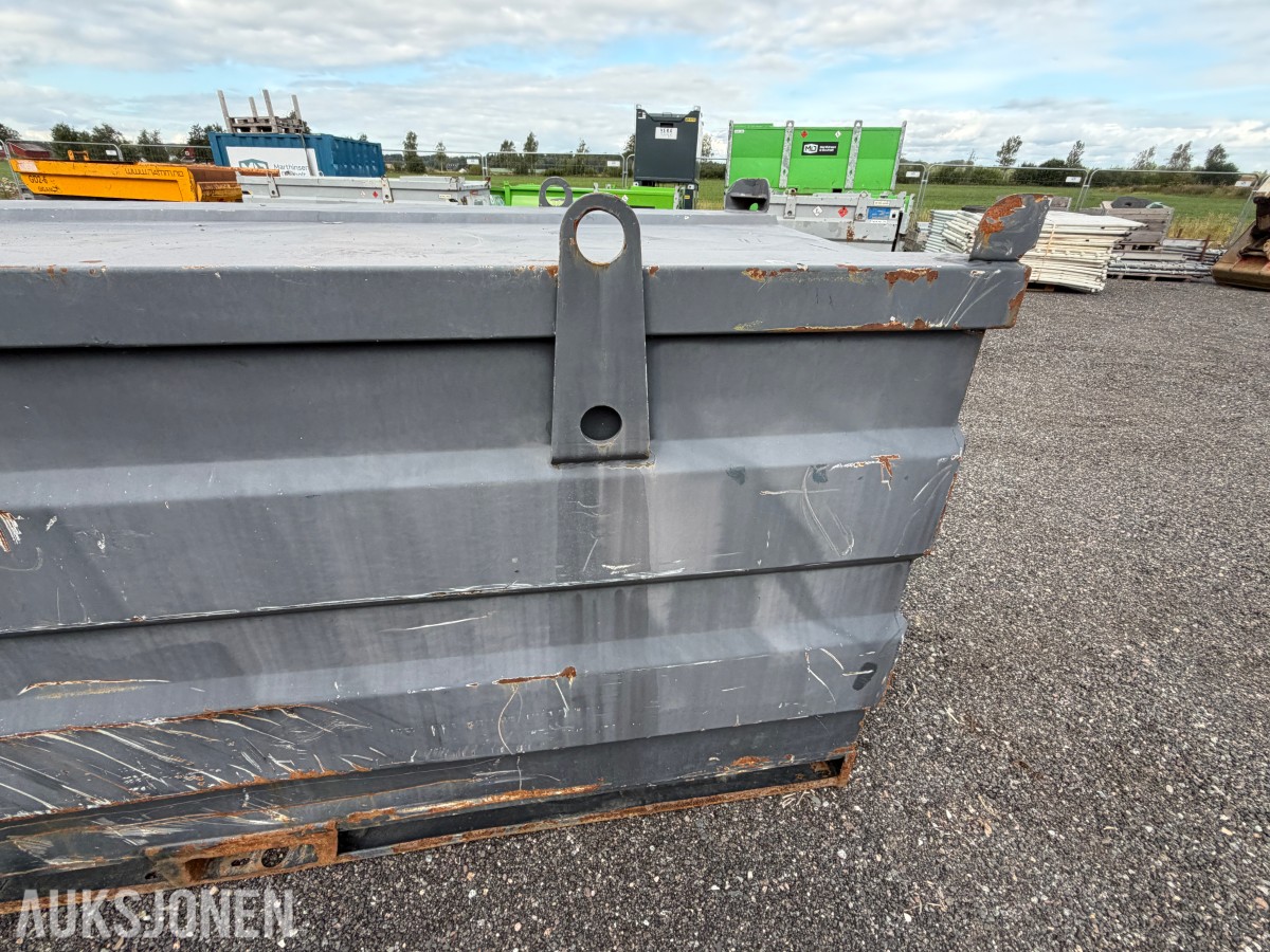 3000 liter Dieseltank med 12V pumpe og mengdemåler