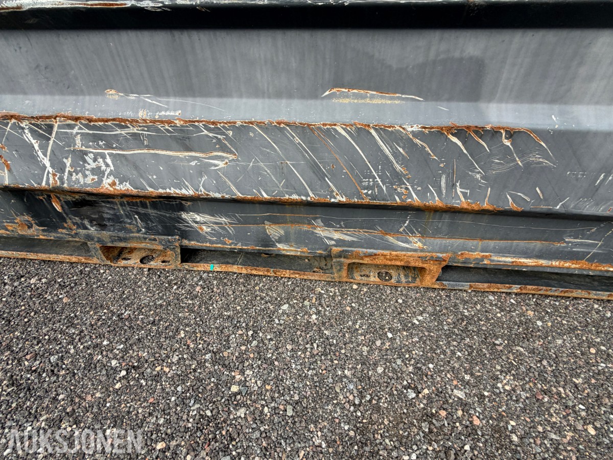 3000 liter Dieseltank med 12V pumpe og mengdemåler