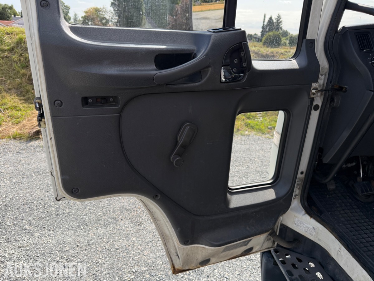2001 Volvo Vema FL6, 17 meter E-verk Teleskoplift