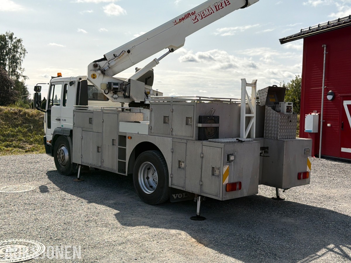 2001 Volvo Vema FL6, 17 meter E-verk Teleskoplift