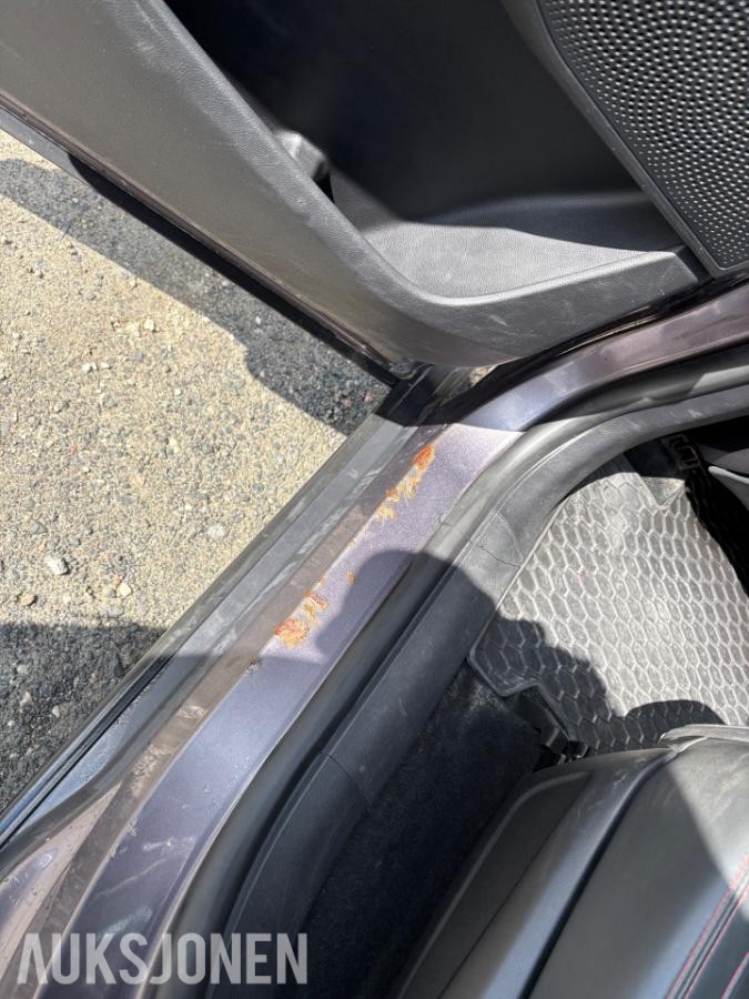 2022 Maxus Euniq 5 7-SETER PANORAMA KAMERA SKINN EU-OK 04.28
