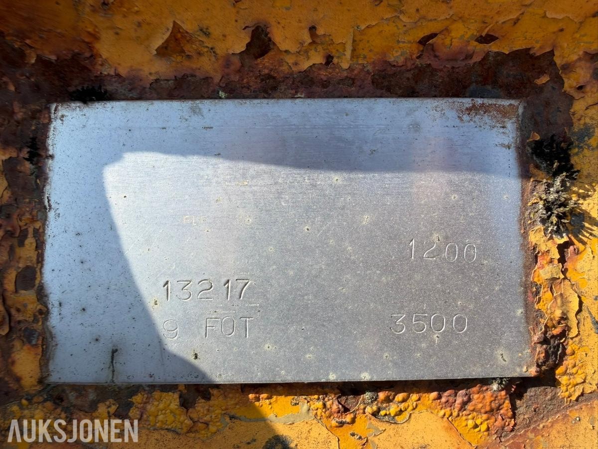 1981 Volvo BM 3500 veihøvel Gjerstad 9-fots frontskjær