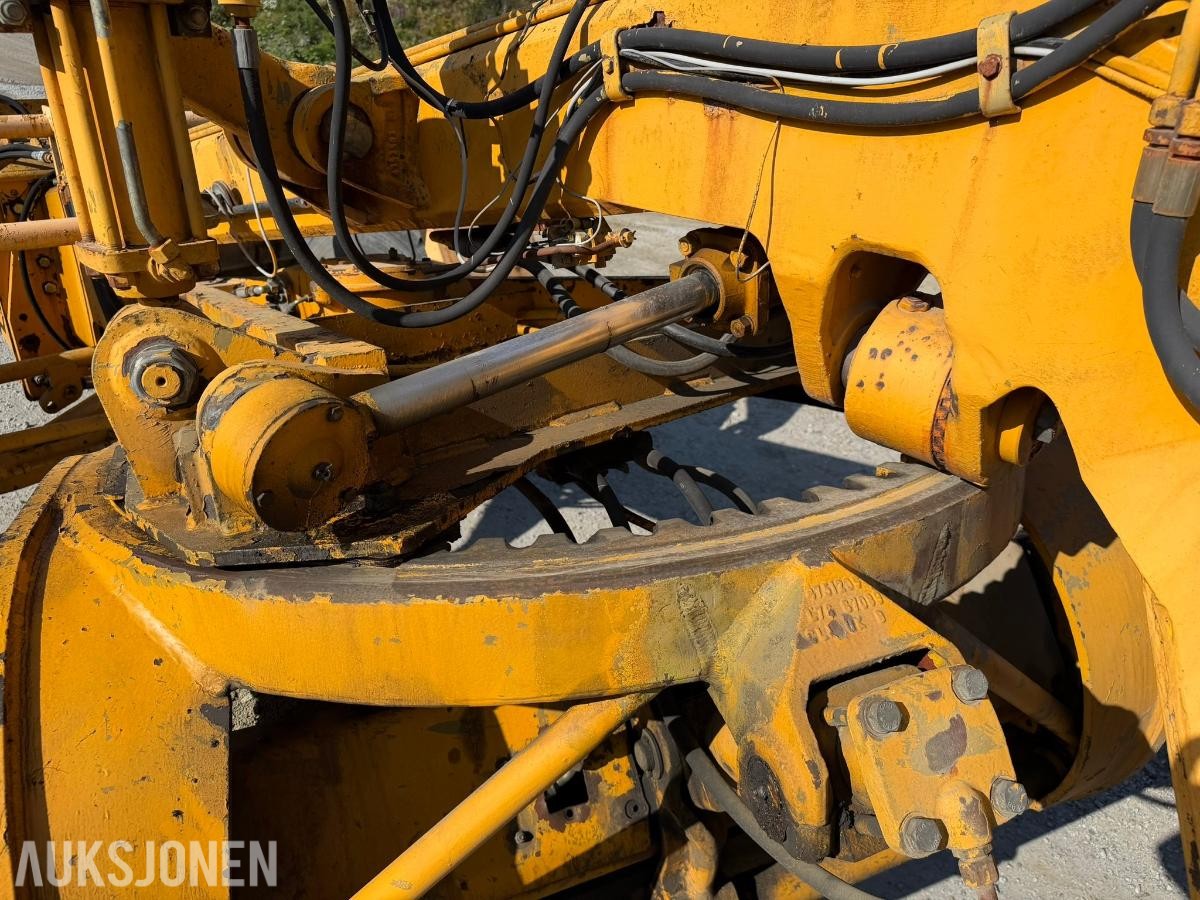 1981 Volvo BM 3500 veihøvel Gjerstad 9-fots frontskjær