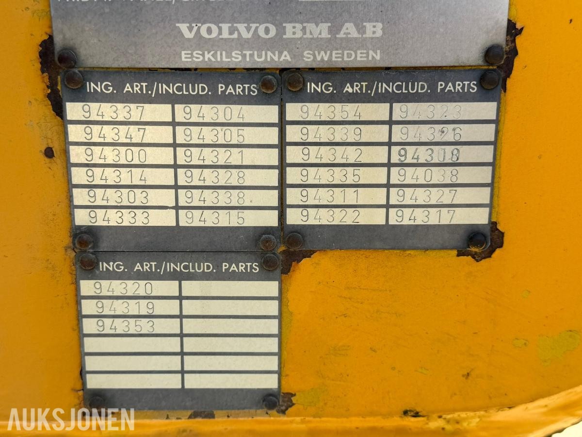 1981 Volvo BM 3500 veihøvel Gjerstad 9-fots frontskjær