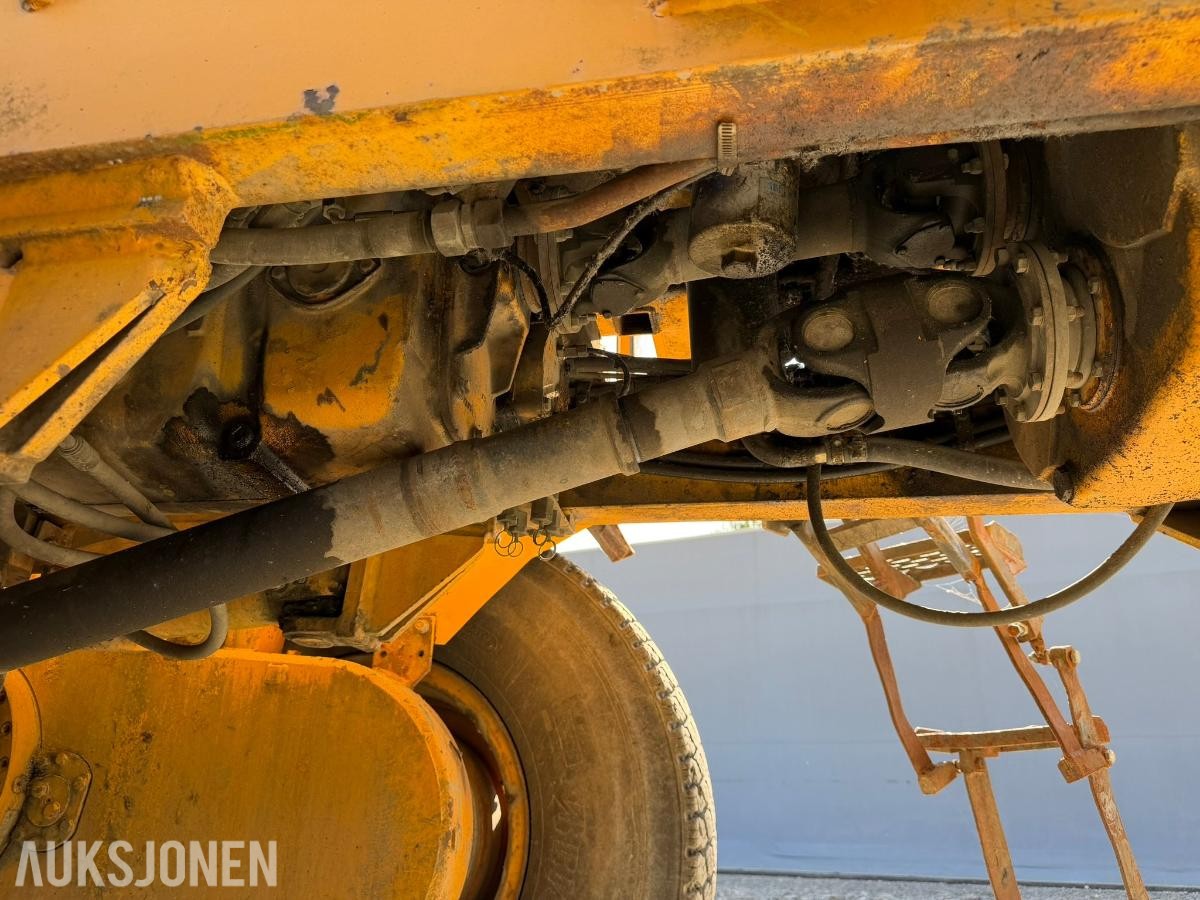 1981 Volvo BM 3500 veihøvel Gjerstad 9-fots frontskjær