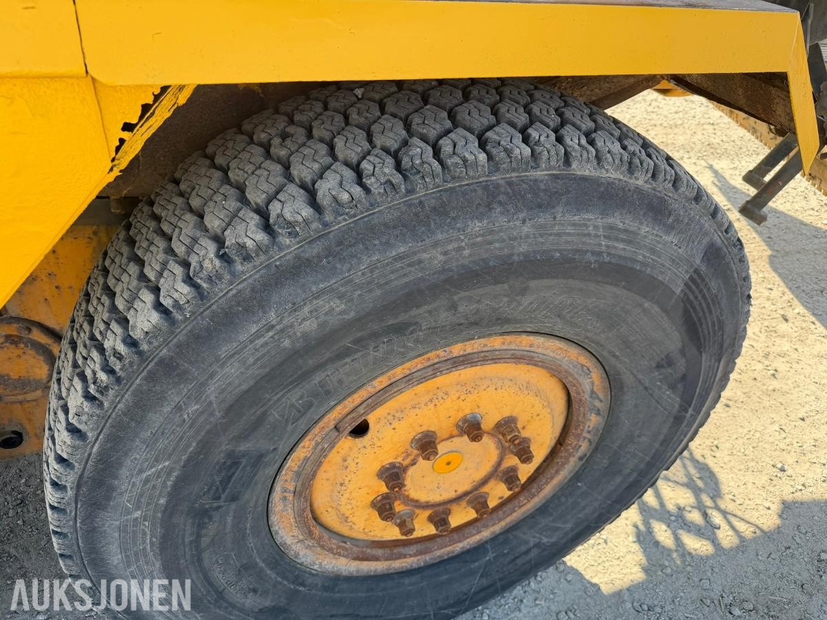 1981 Volvo BM 3500 veihøvel Gjerstad 9-fots frontskjær