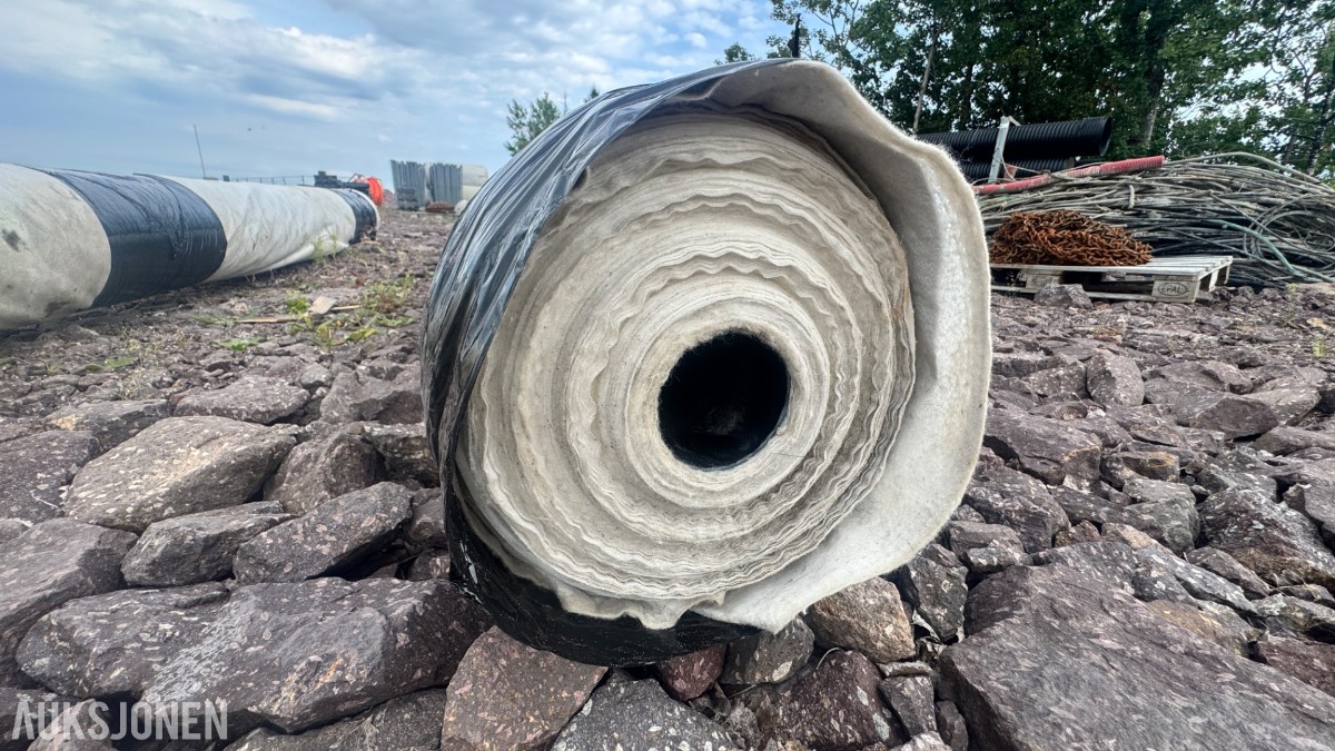 Fiber/veiduk kl.3/NG3 (550m2) 2 ruller
