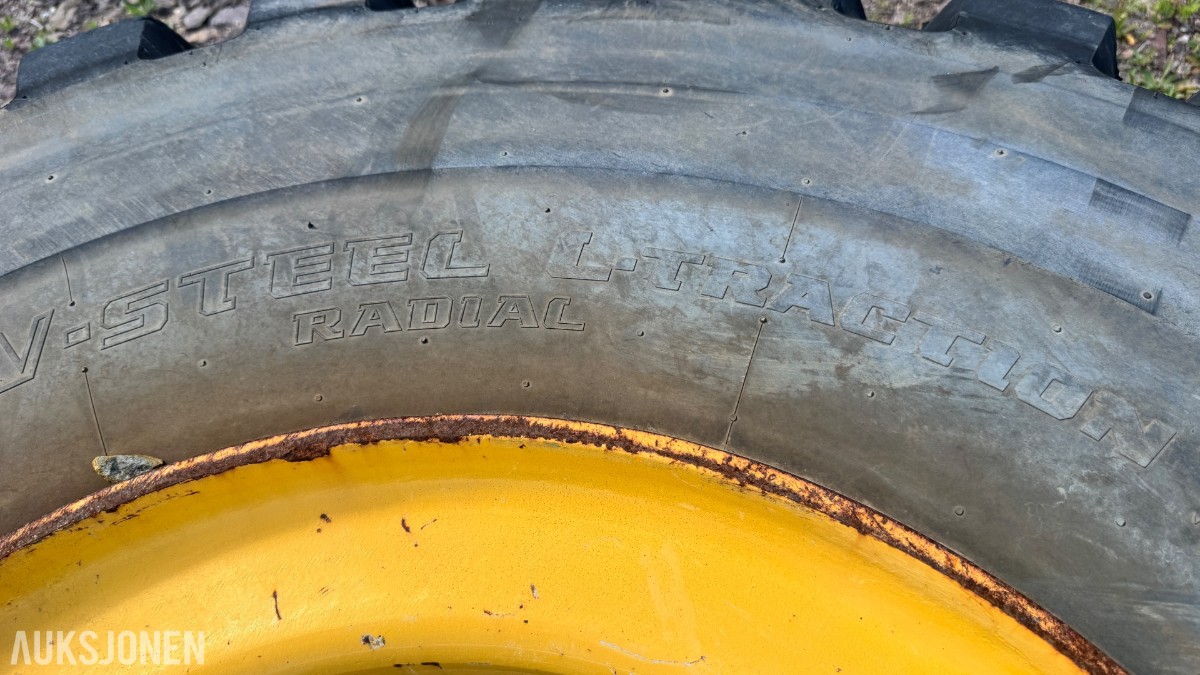 BRIDGESTONE V-STEEL L-TRACTION 29.5R25 OTR-dekk på felg