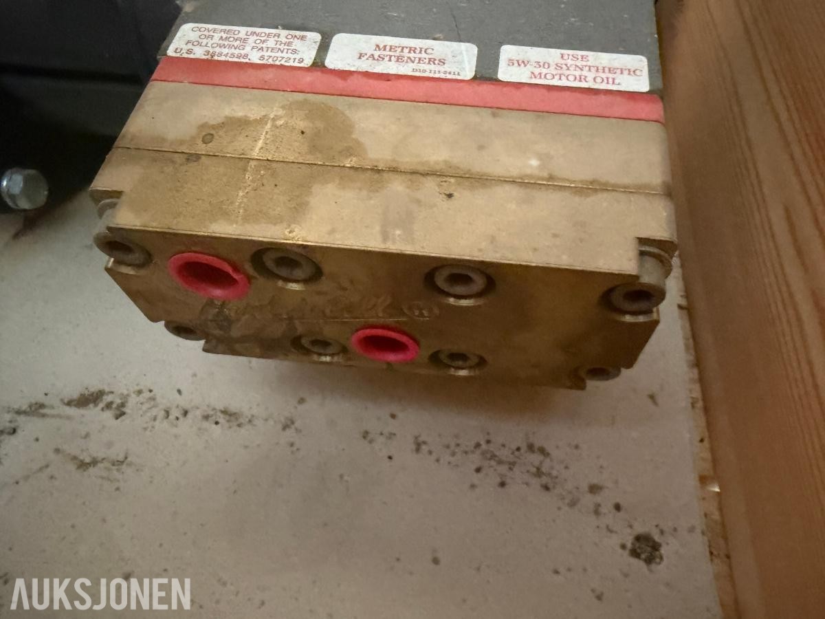 Hydra-Cell 604XDBTHFEHG pumpeaggregat med Lenze 4 kW elektromotor