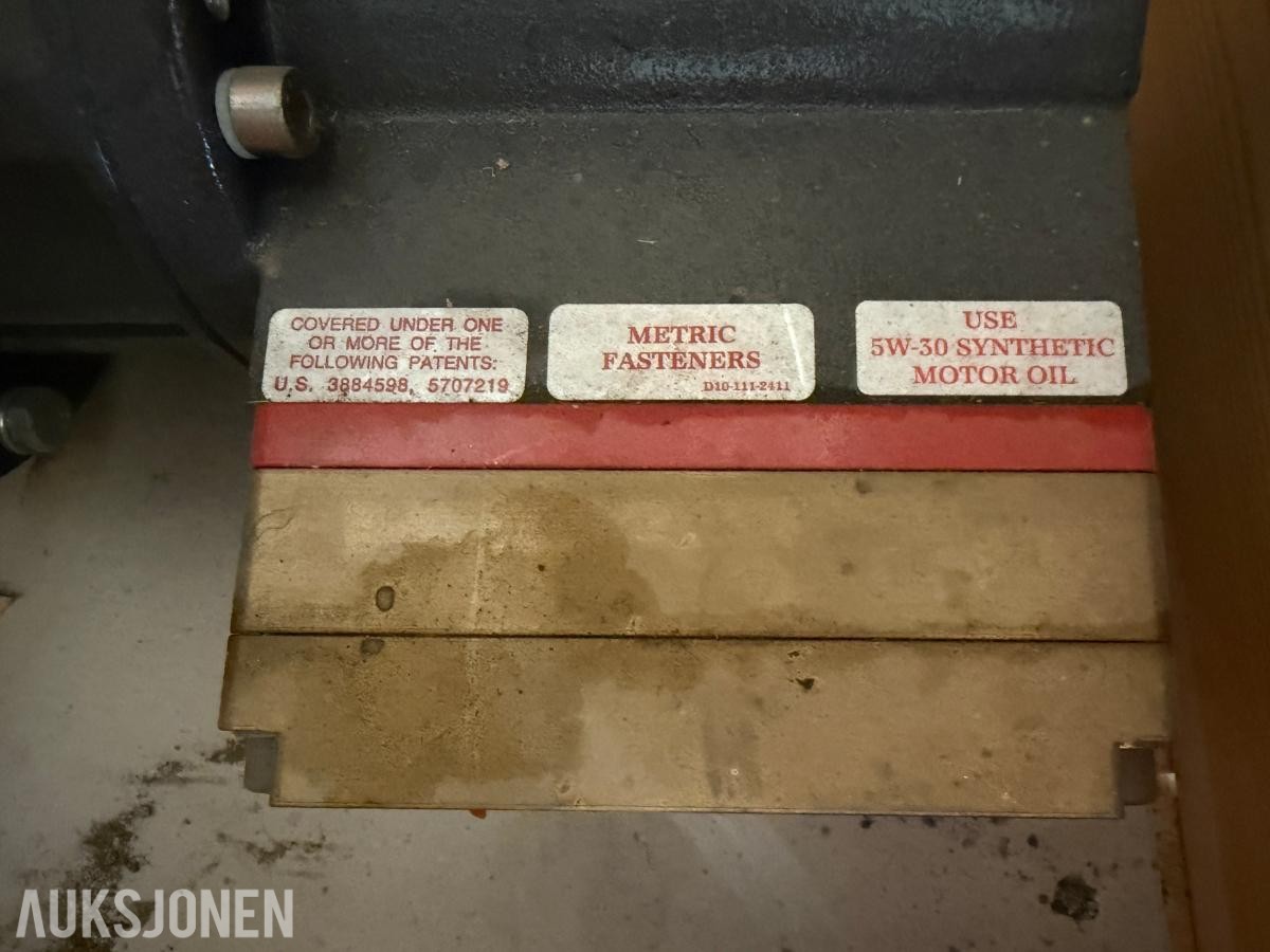 Hydra-Cell 604XDBTHFEHG pumpeaggregat med Lenze 4 kW elektromotor