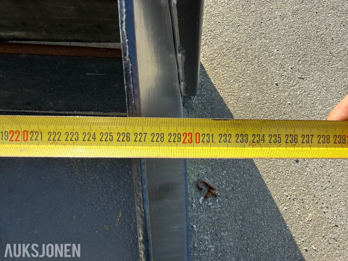 Holms SSH 2000 strøskuffe – BM-feste – 230 cm