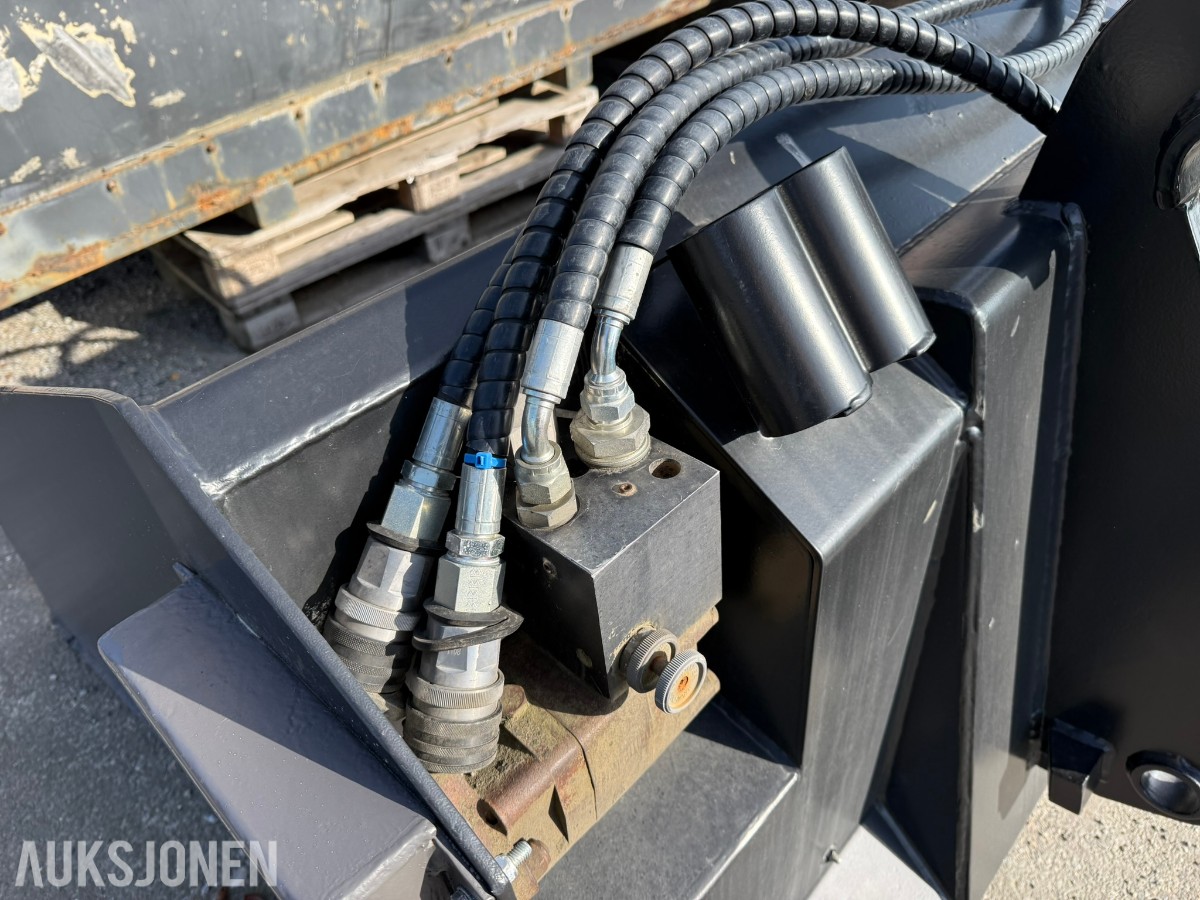 Holms SSH 2000 strøskuffe – BM-feste – 230 cm