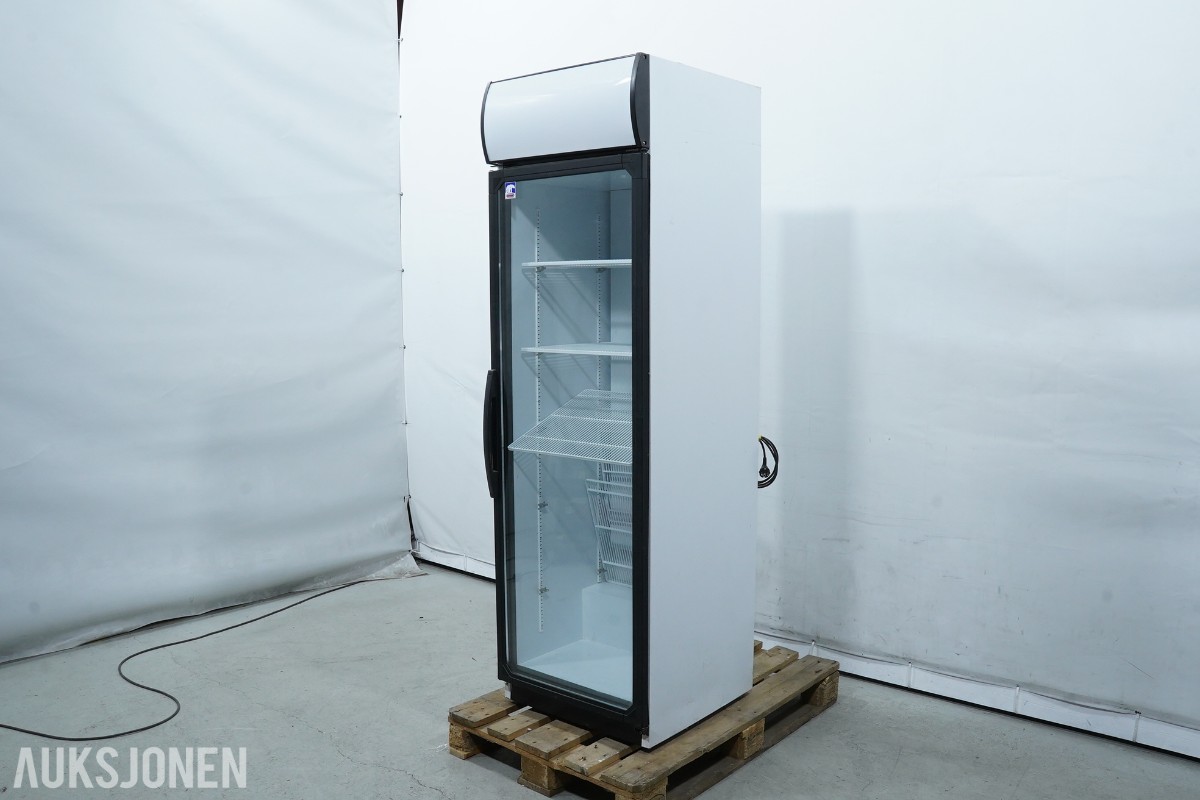 Frigoglass S76 HC kjøleskap / kjølemonter med glassdør – 378 liter