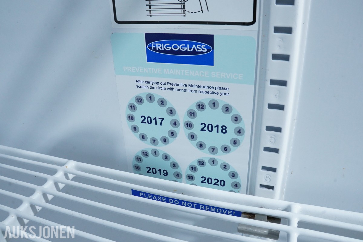 Frigoglass S76 HC kjøleskap / kjølemonter med glassdør – 378 liter