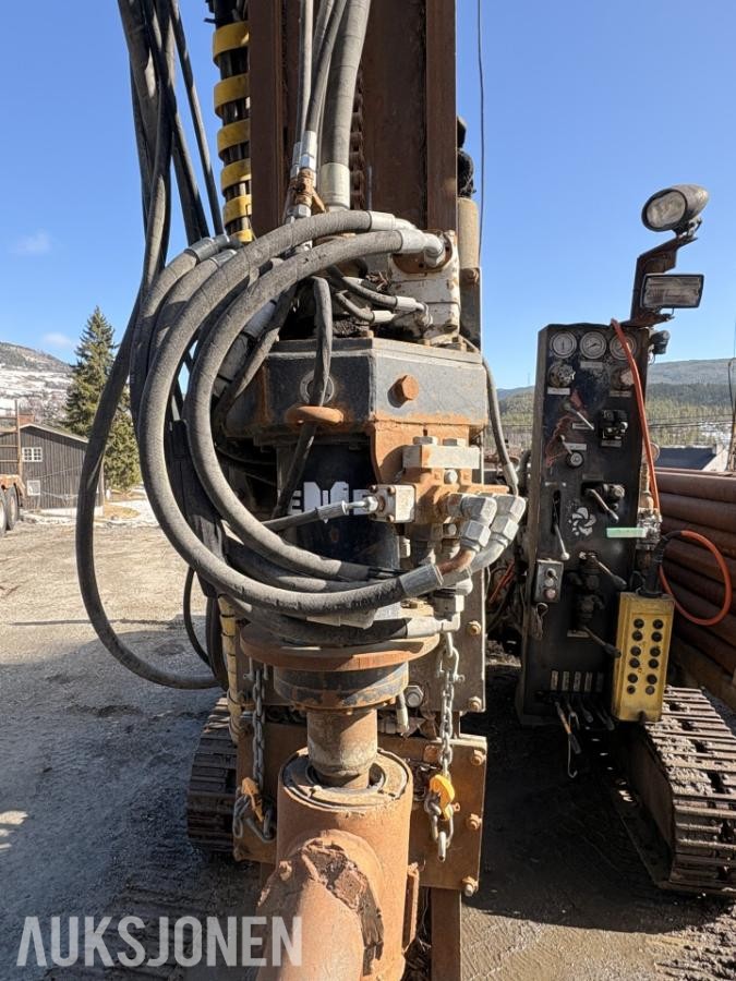 Nemek 300TS  Borerigg vann- / energiboring / brønnboring