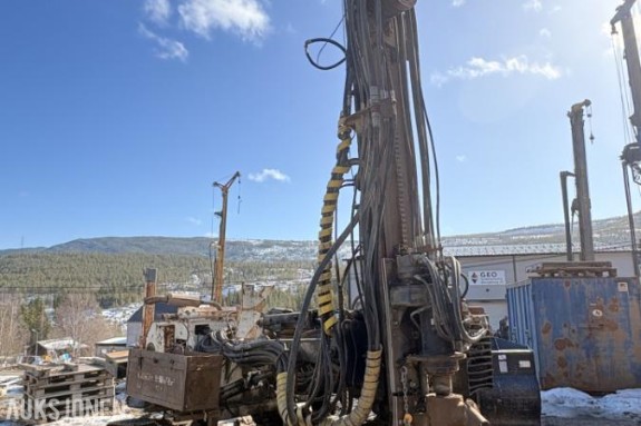 Nemek 300TS  Borerigg vann- / energiboring / brønnboring