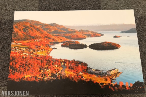 Atle Helland – signert fjordlandskap på lerret