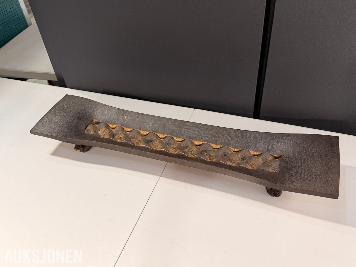Dag K. Sørensen – stort skulpturelt keramikkfat