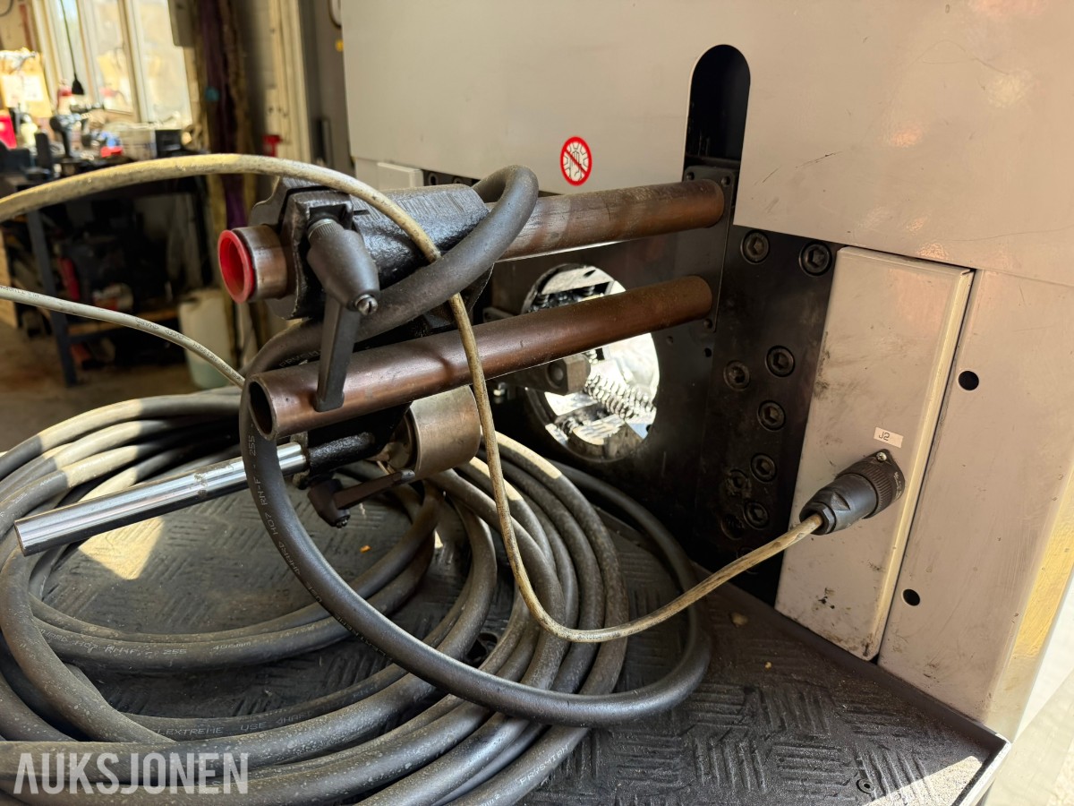 2004 Finn-Power FP120IS slangepresse – 2800 kN – Mange pressbakker – Reparasjonsobjekt
