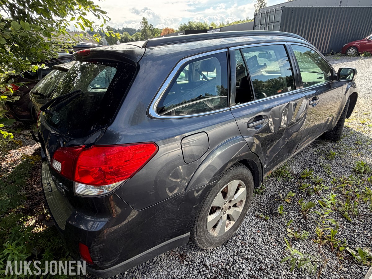 2011 Subaru OUTBACK 2.0-150 D AWD / Hengerfeste / Kun to eiere / Rep.objekt