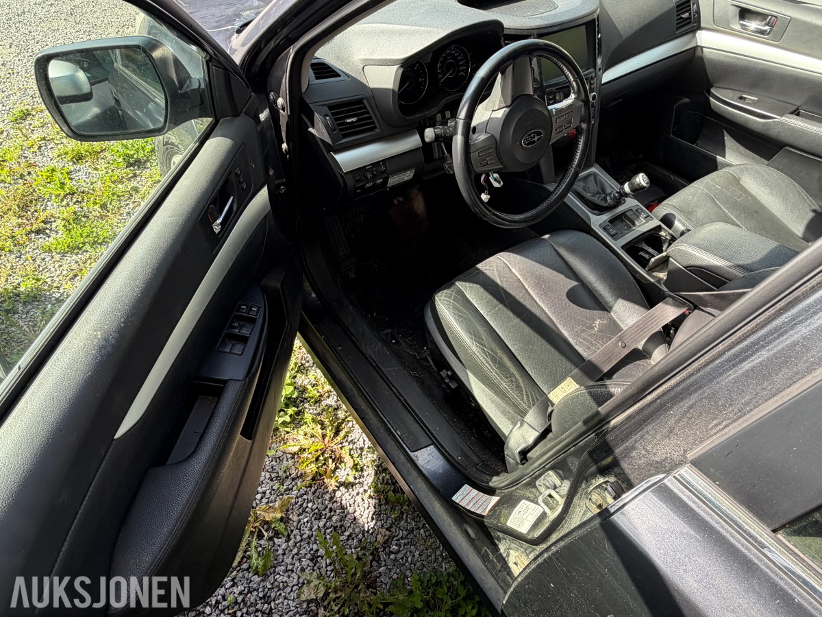 2011 Subaru OUTBACK 2.0-150 D AWD / Hengerfeste / Kun to eiere / Rep.objekt