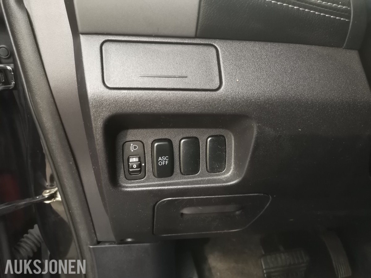 2010 Mitsubishi OUTLANDER *INGEN MINSTEPRIS* 2.0 147HK AUTOMAT CRUISE MULTIRATT